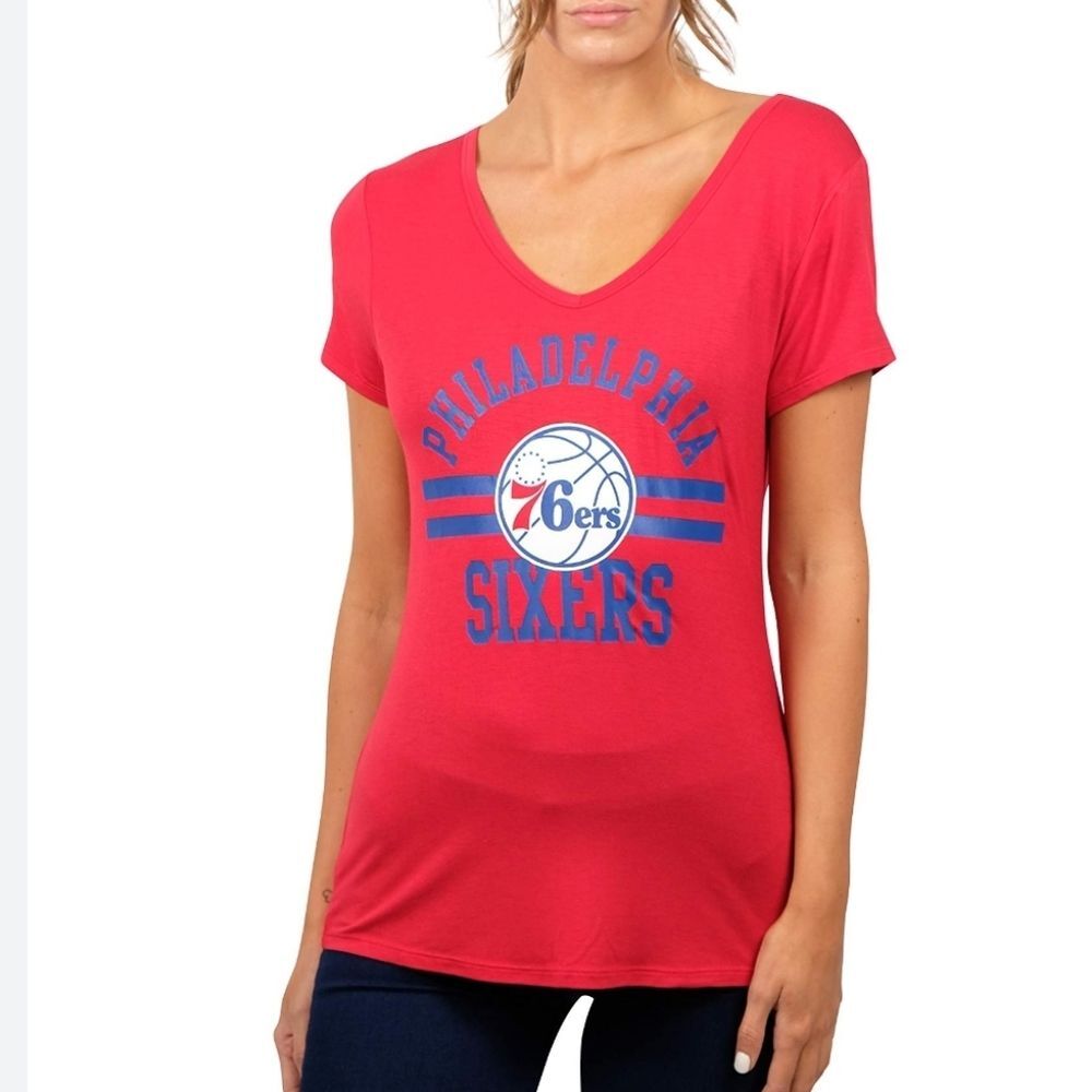 Ultra Game NBA Philadelphia Sizers basketball short sleeve women's top size L